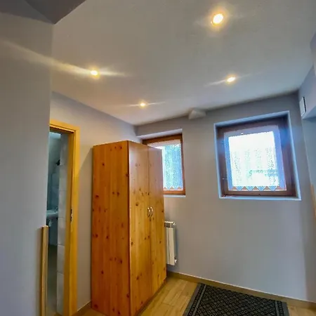 Ubytování v soukromí Z Wlasnymi Aneksami Kuchennymi - Zbigniew Lassak *